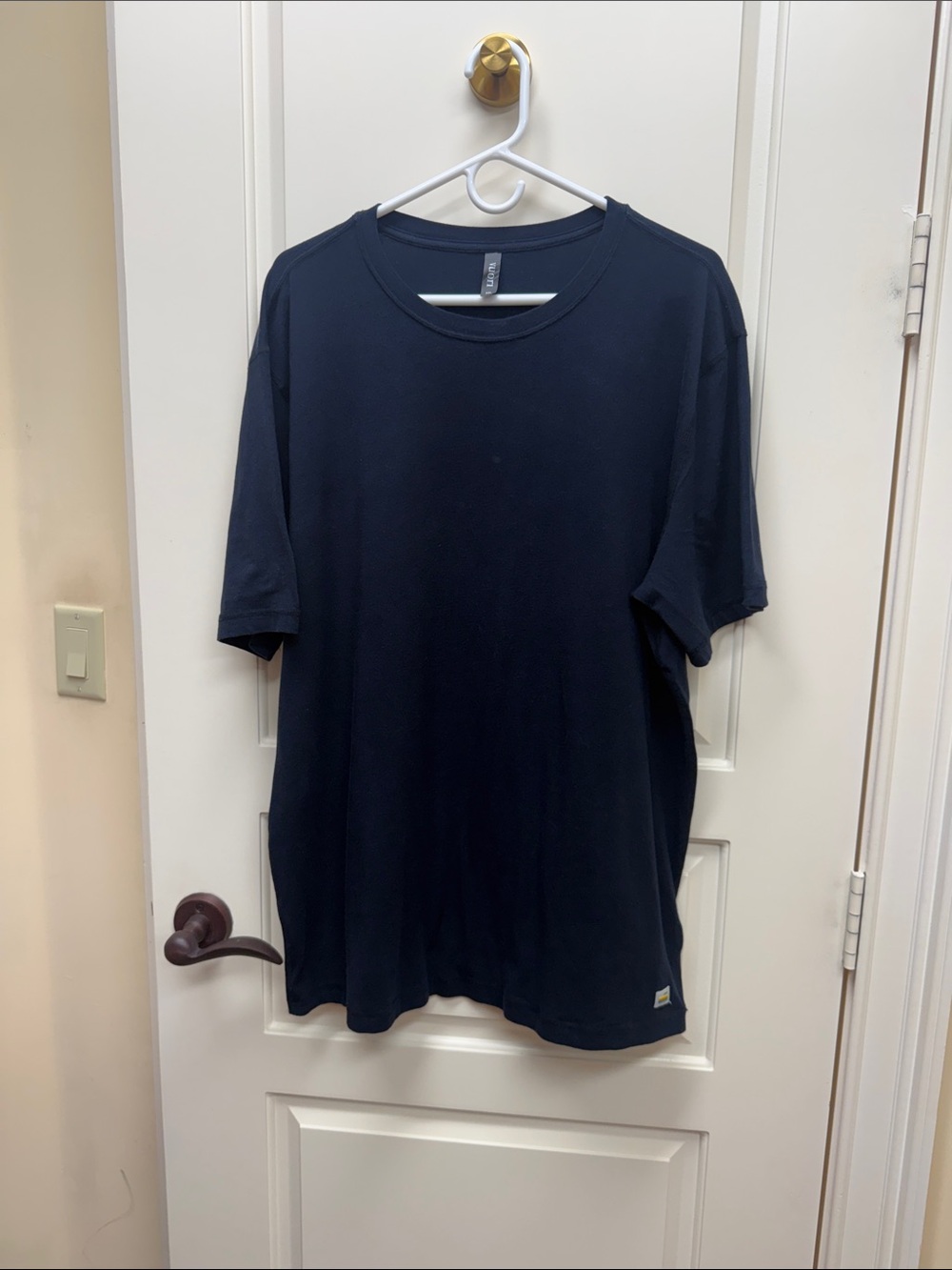 Vuori Men's Dark Navy Crew Tee